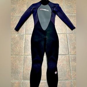 O’Neill 3/2 Full Wetsuit Women’s Size 6